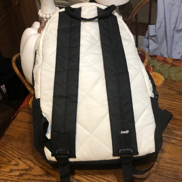 Neff quilted backpack - Picture 4 of 10
